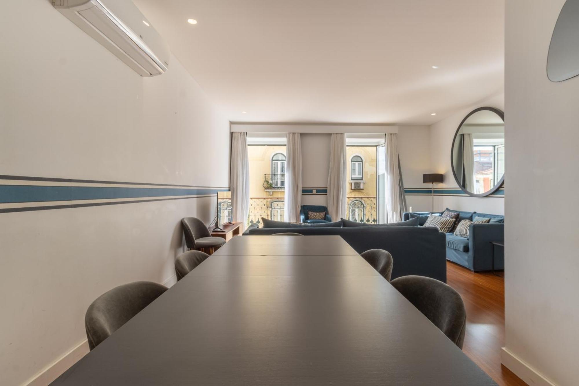 Apartament Modern 3Br, Terrace, Ac/Heating & Self Check-In Lizbona Zewnętrze zdjęcie