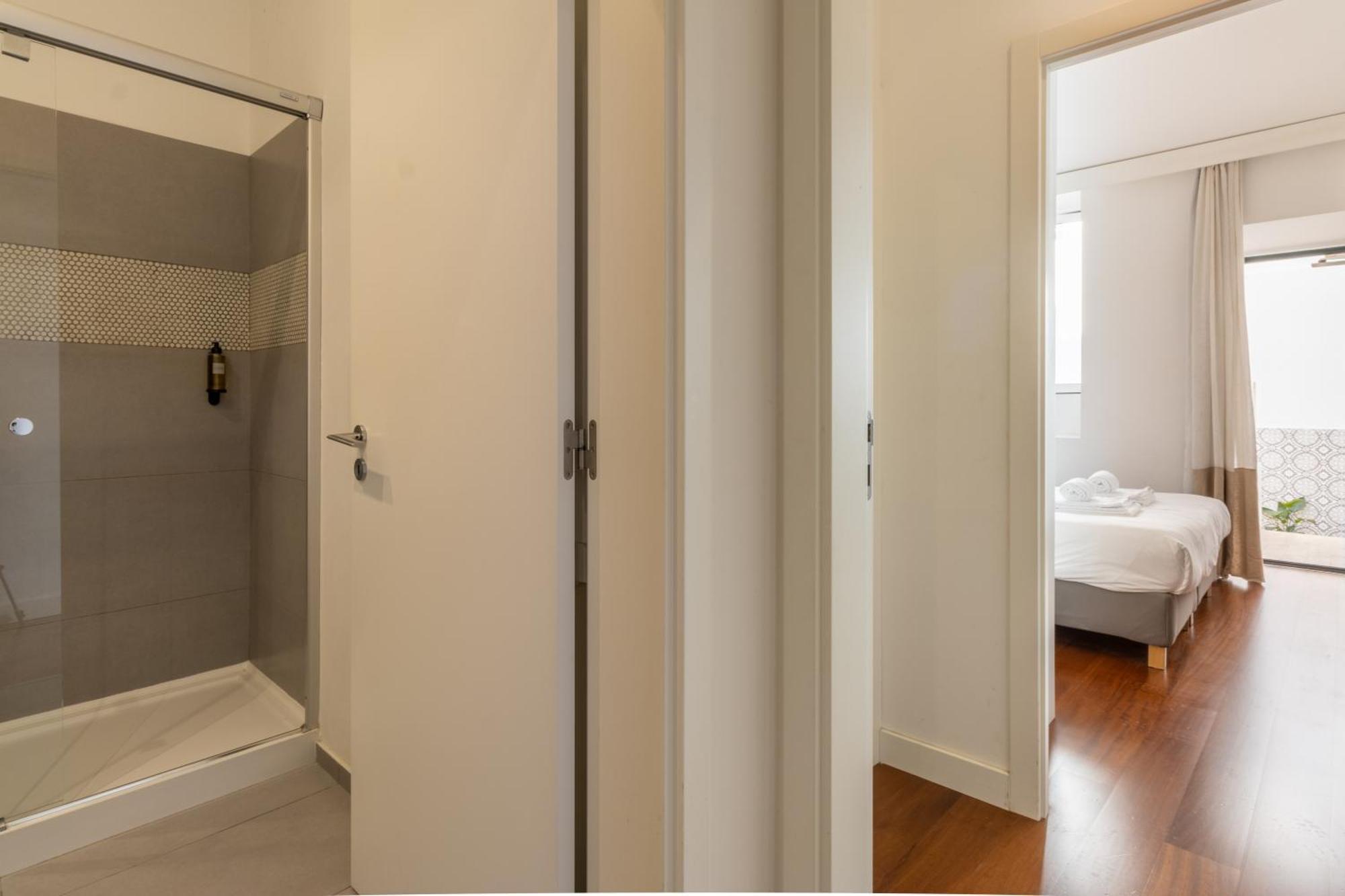 Apartament Modern 3Br, Terrace, Ac/Heating & Self Check-In Lizbona Zewnętrze zdjęcie